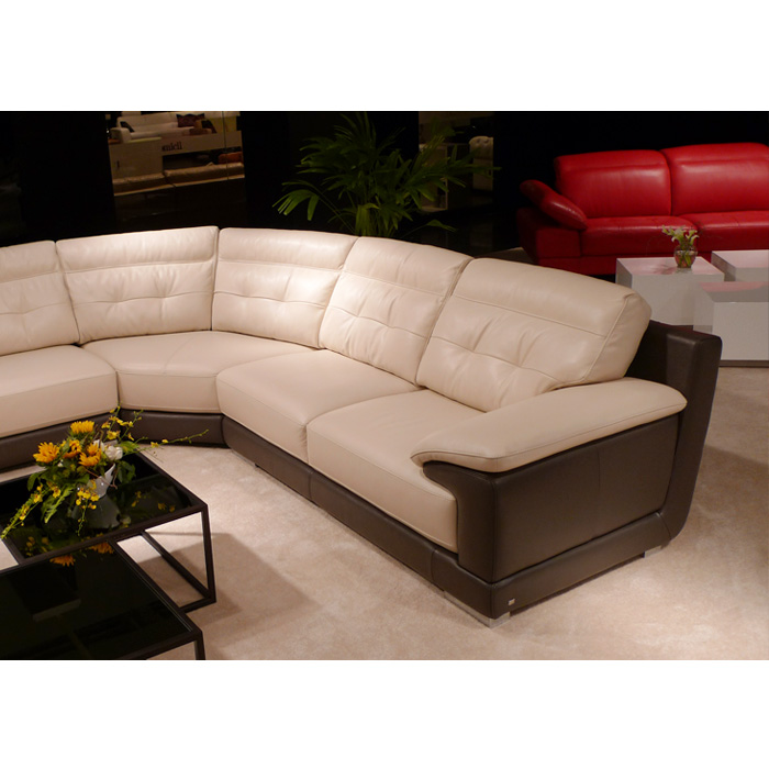 <b> A6030 </b> Leather Sofa