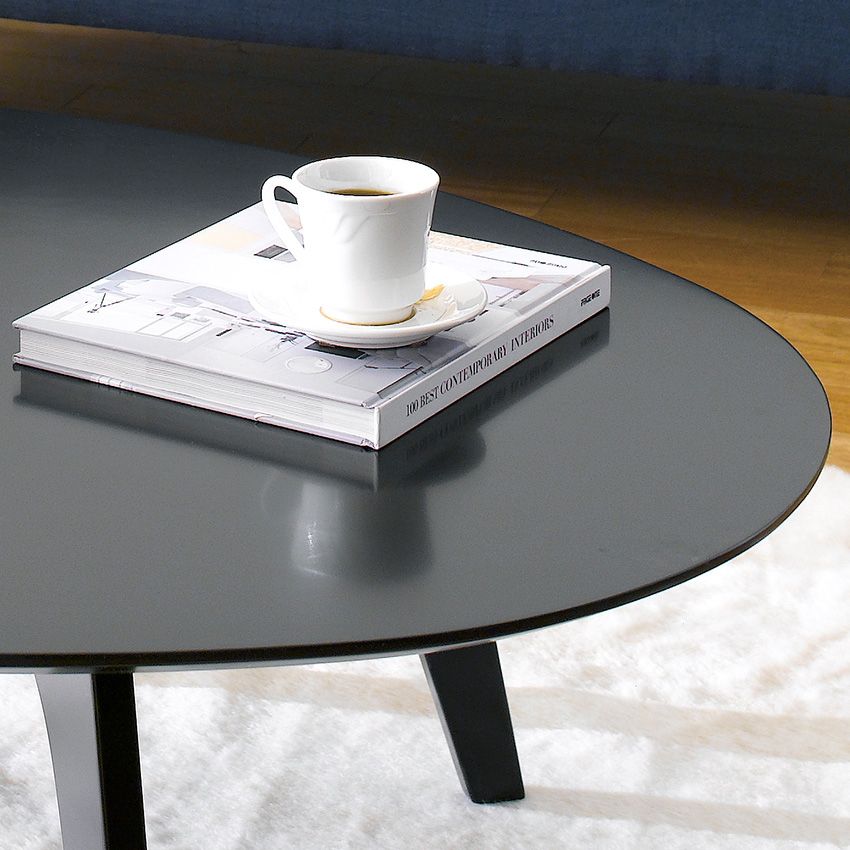 <b> T3702-62 </b> Cocktail Table